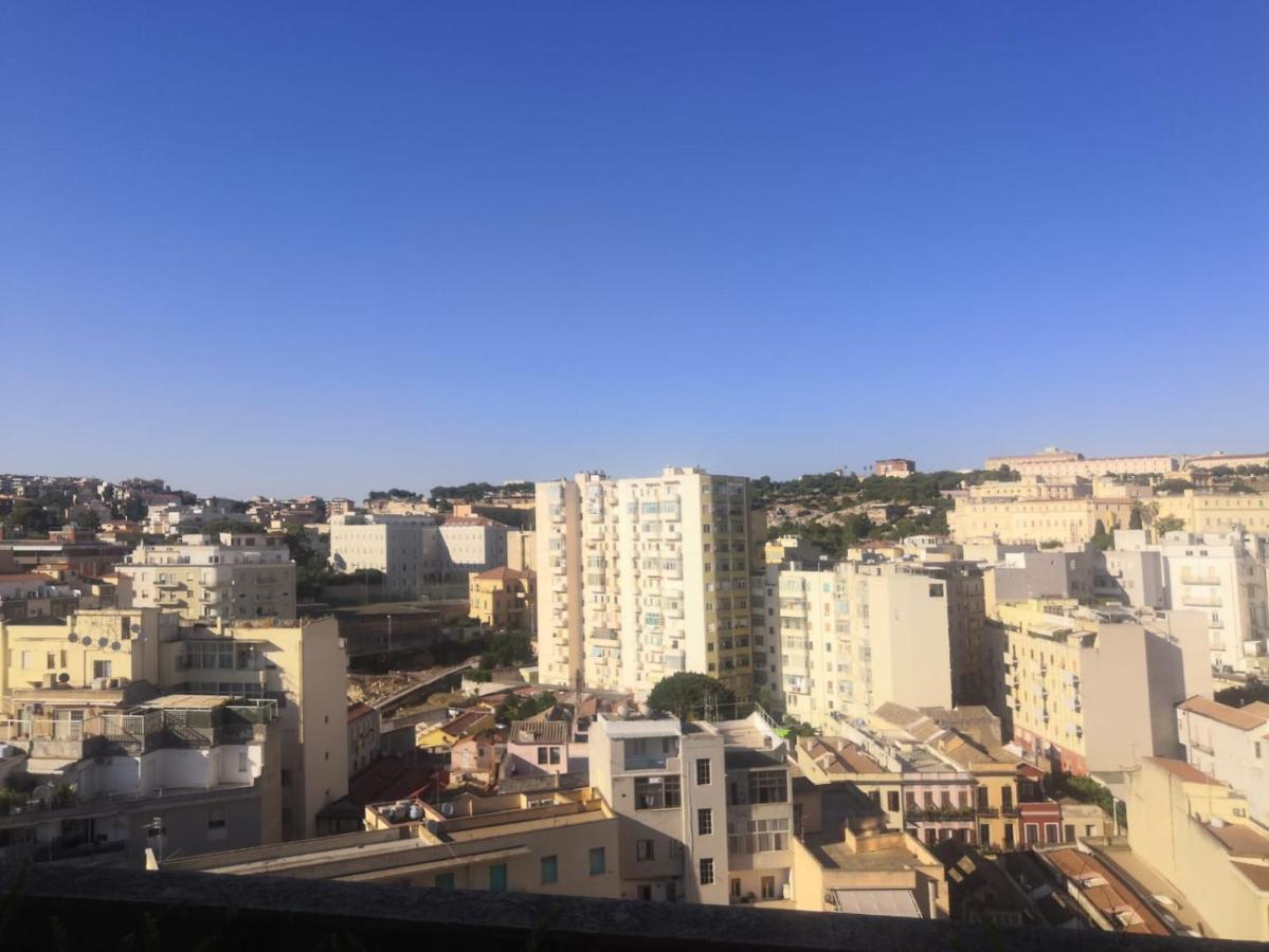Appartamento Panoramico Cagliari, I Tre Grilli, Centro エクステリア 写真