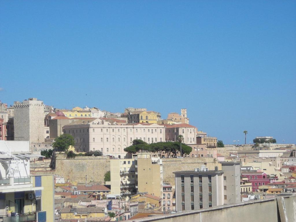 Appartamento Panoramico Cagliari, I Tre Grilli, Centro エクステリア 写真