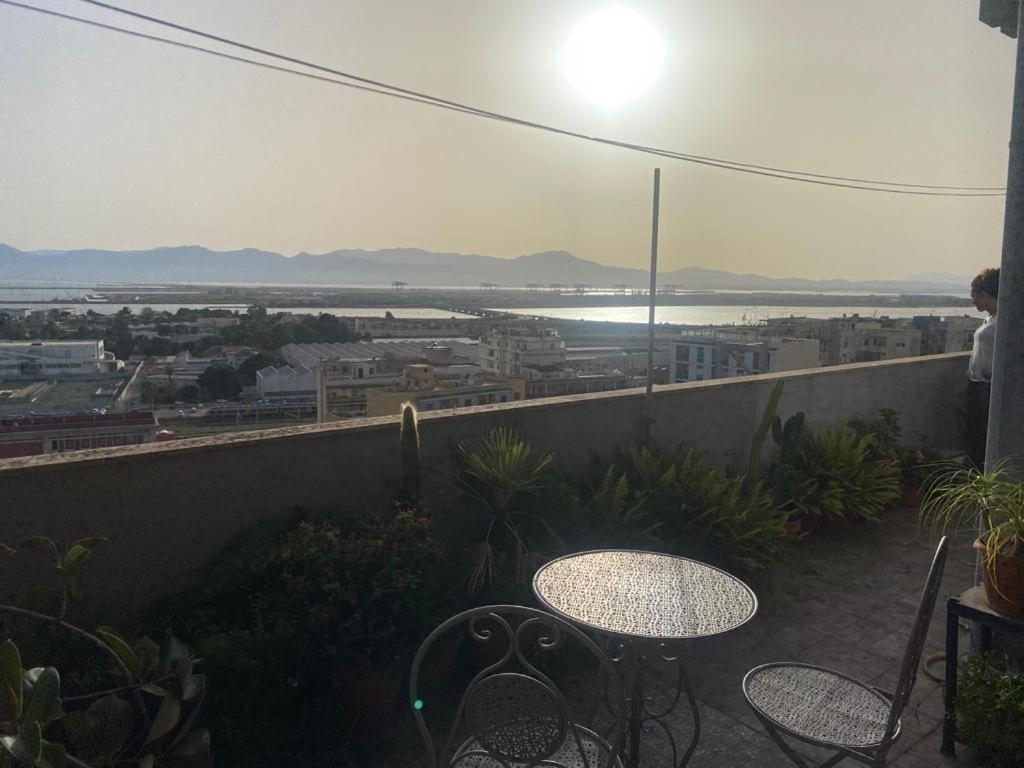 Appartamento Panoramico Cagliari, I Tre Grilli, Centro エクステリア 写真